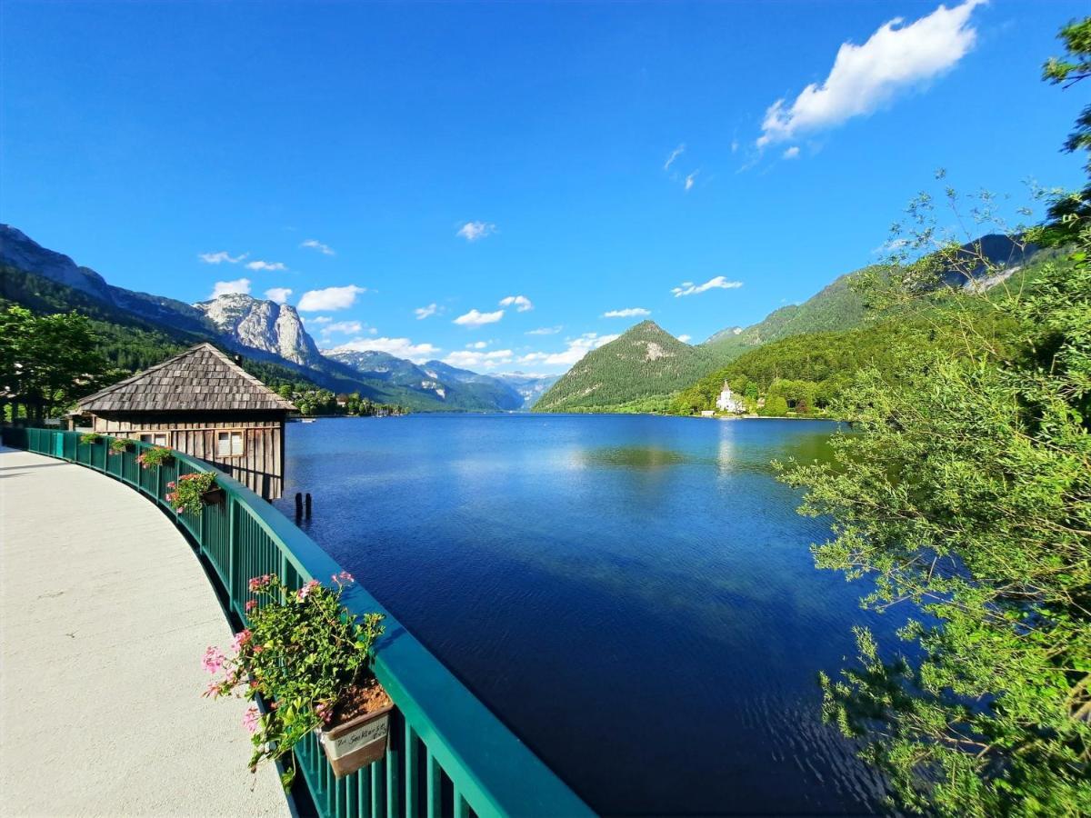 Ferienwohnungen Seraphine Und Theresia Grundlsee Exteriör bild