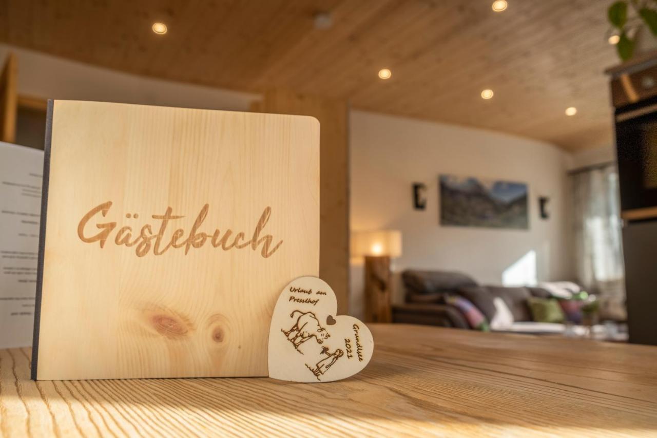 Ferienwohnungen Seraphine Und Theresia Grundlsee Exteriör bild