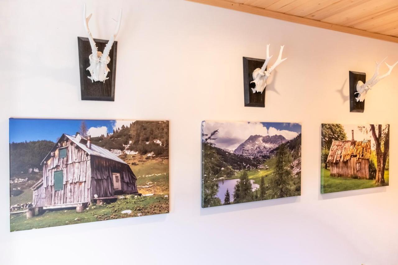 Ferienwohnungen Seraphine Und Theresia Grundlsee Exteriör bild